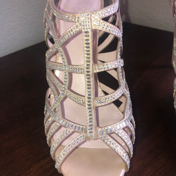 Vince Camuto Rhinestone Heel - Picture 4 of 4